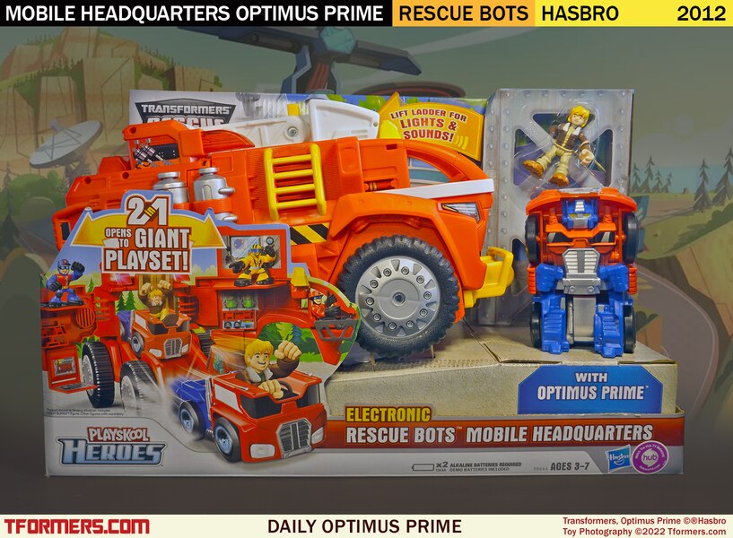 Daily Prime   Mobile Headquarters Optimus Prime To The Rescue  (1 of 2)